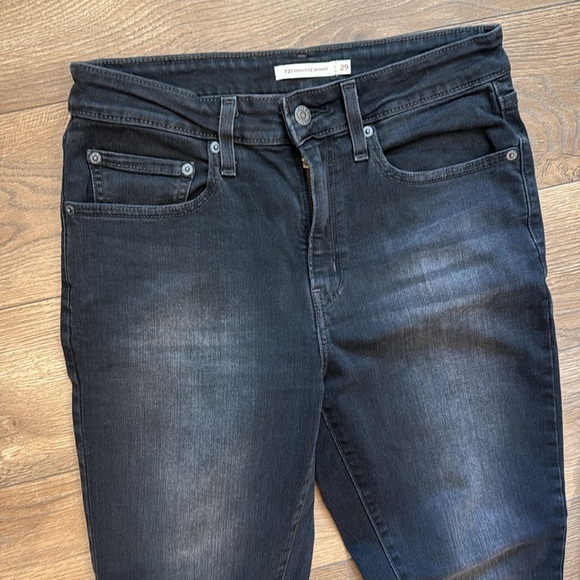 Levi's Women’s 721 High Rise Skinny Charcoal Slim Jeans Dark Gray Wash W29/L30 - Picture 4 of 4